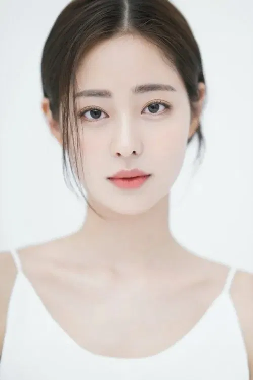 Photo of Shin Seul-ki