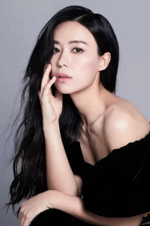 Photo of Rebecca Lim