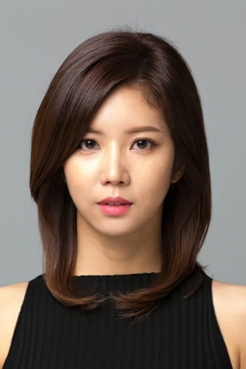 Photo of Sin Ye-jin