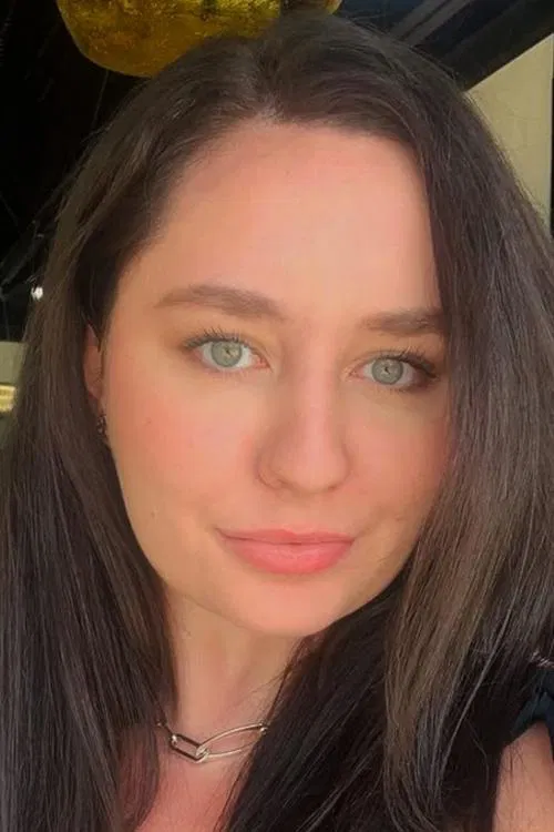 Photo of Hannah Duke