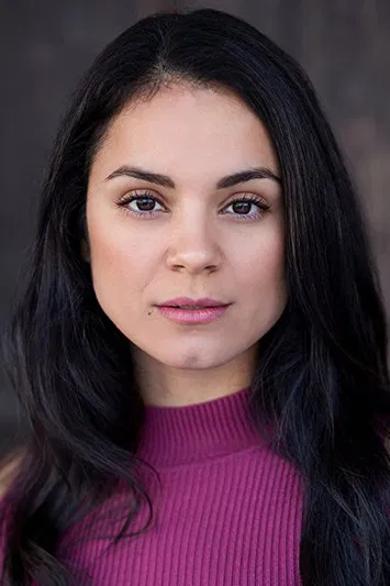 Photo of Lara Silva