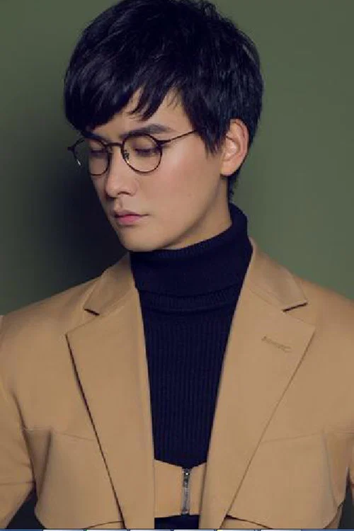 Photo of He Longlong
