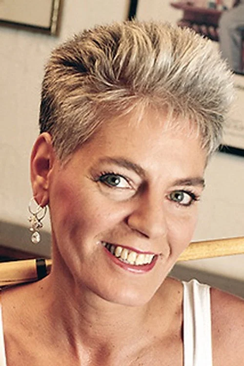 Photo of Julia Phillips