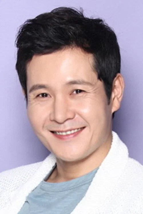 Photo of Lee Min-woo