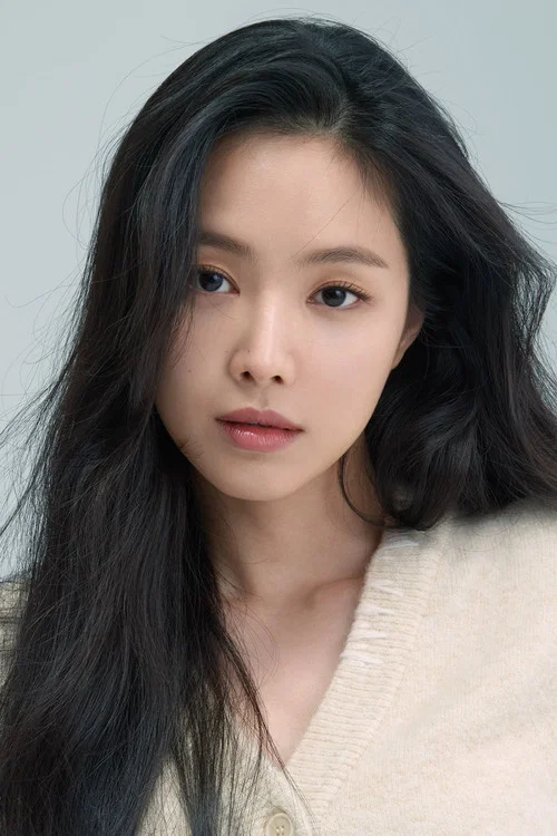 Photo of Son Na-eun