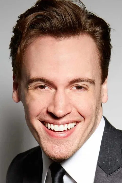 Photo of Erich Bergen