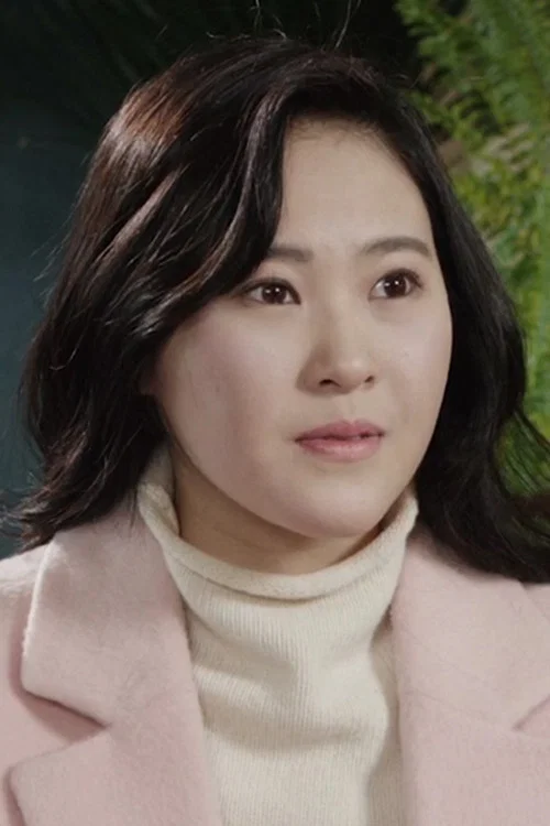 Photo of Heo Yoon-joo