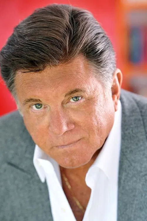 Photo of Larry Manetti