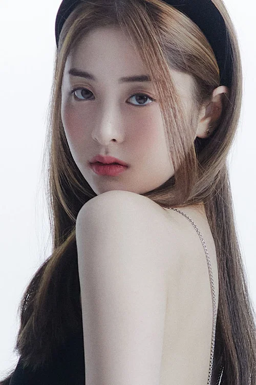 Photo of Huh Yun-jin