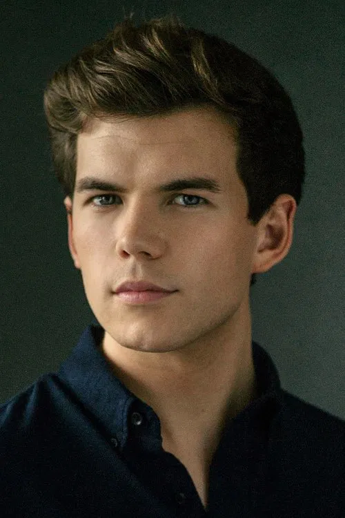 Photo of Luke Newton