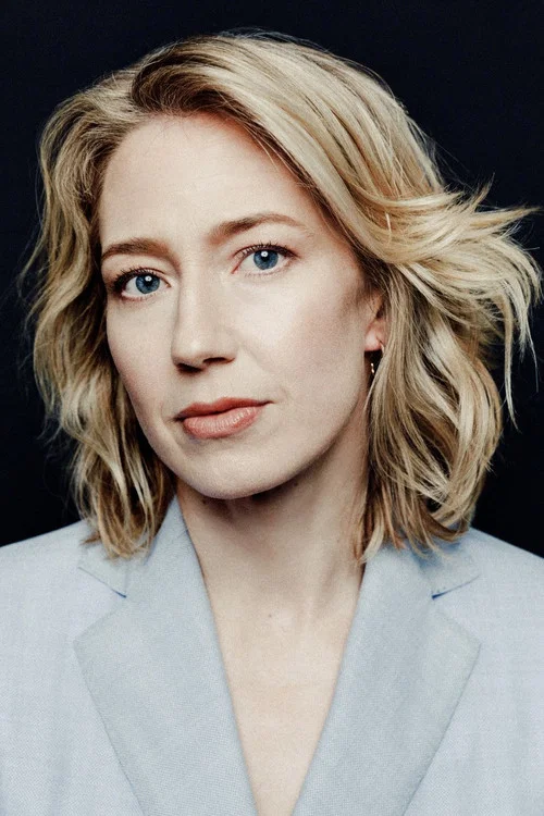 Photo of Carrie Coon