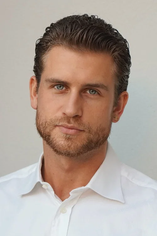 Photo of Harrison Luna