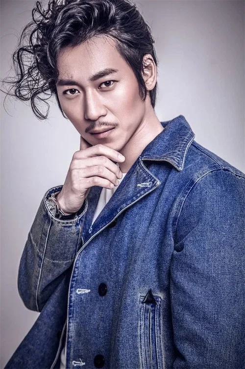 Photo of Haowen Liu