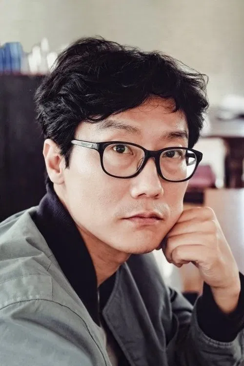 Photo of Hwang Dong-hyuk
