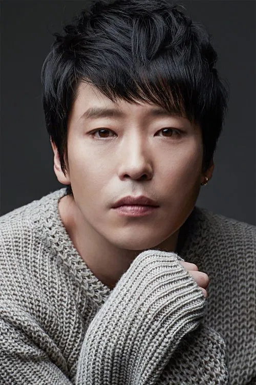 Photo of Uhm Ki-joon
