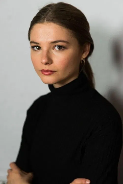 Photo of Stefanie Scott