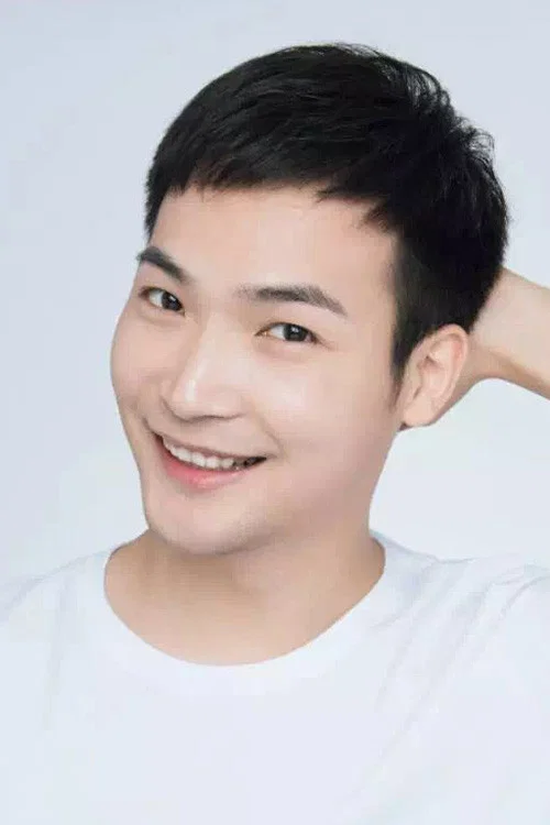 Photo of Shengbo Liu