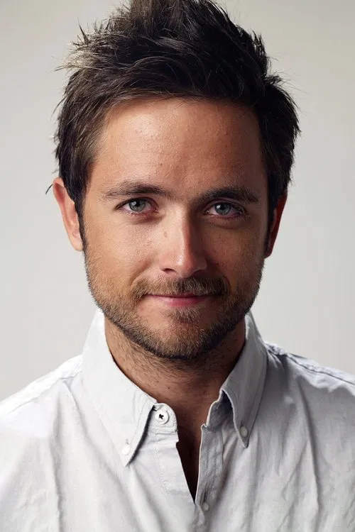 Photo of Justin Chatwin