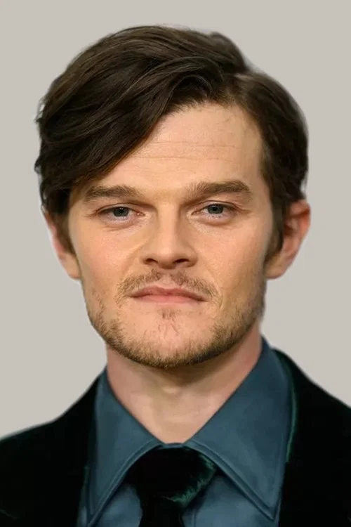Photo of Robert Aramayo