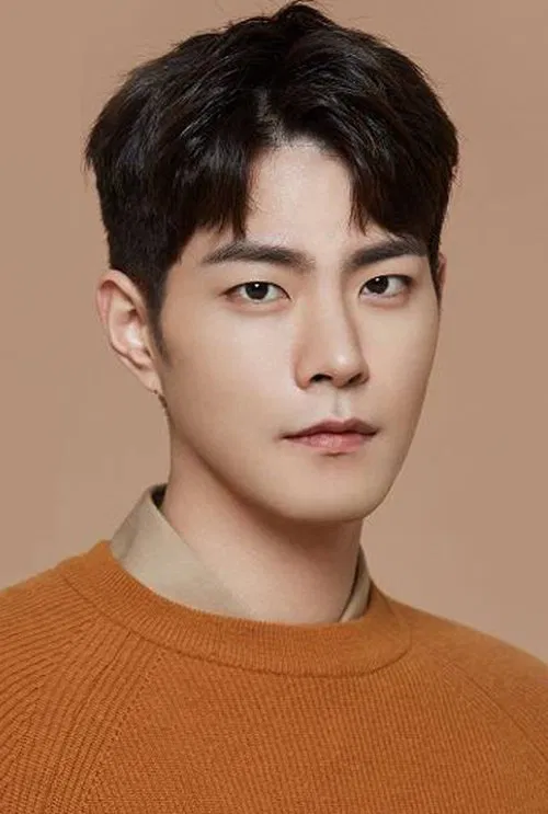 Photo of Hong Jong-hyun