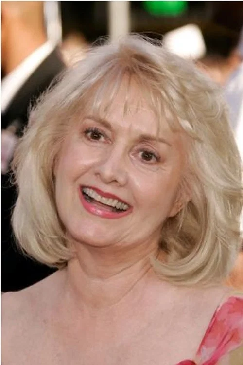 Photo of Elizabeth Sanders