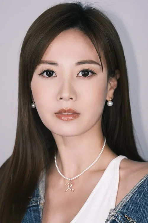 Photo of Rebecca Zhu Chenli