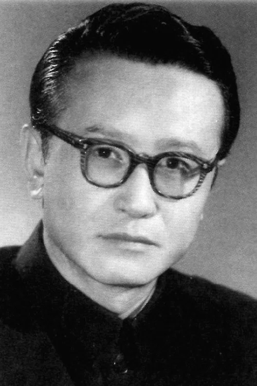 Photo of Yiqing Yin