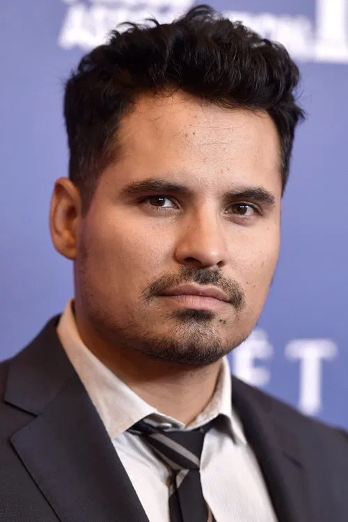 Photo of Michael Peña