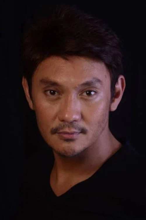 Photo of Roeder Camañag