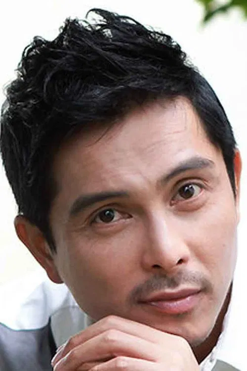 Photo of Thanayong Wongtrakul