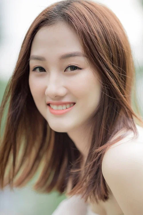 Photo of Hoàng Khánh Ly