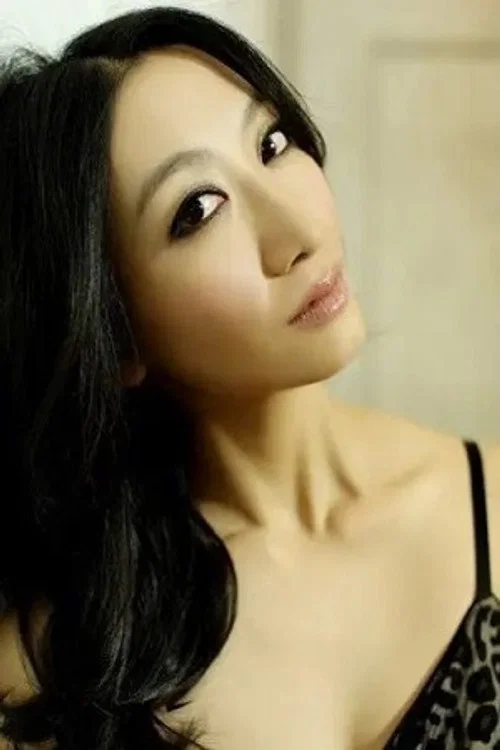 Photo of Angela Jiajia Chen