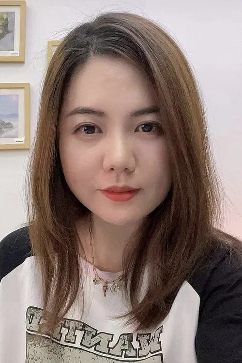 Photo of Xiaoxue Huang