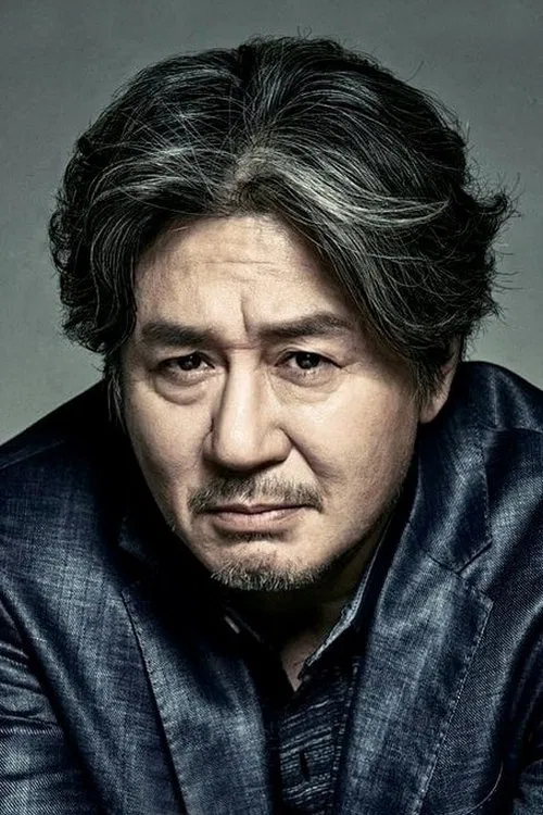 Photo of Choi Min-sik