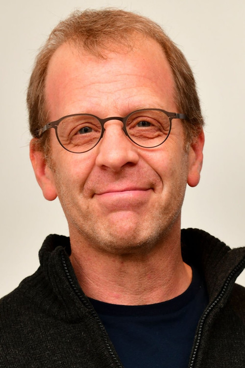 Photo of Paul Lieberstein