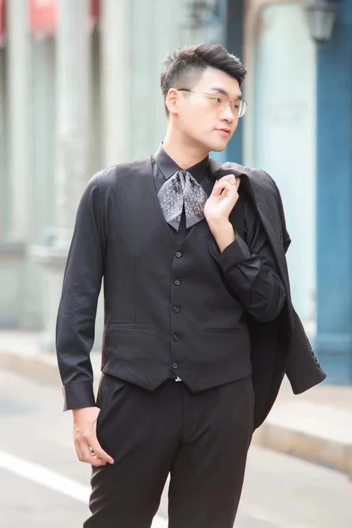 Photo of Huang Ji