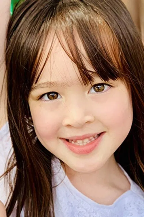 Photo of Scarlett Sher