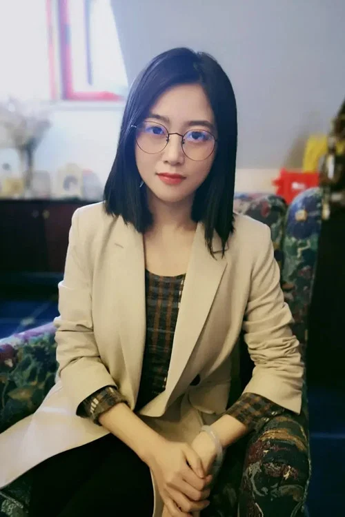 Photo of Yuqing Zhao