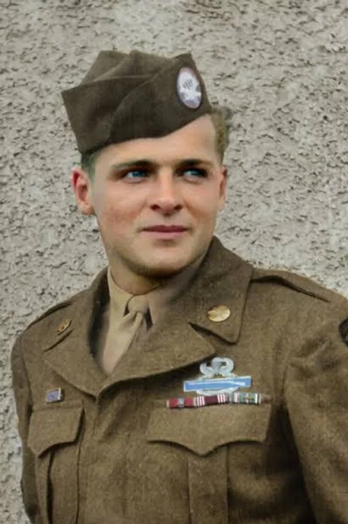 Photo of Donald Malarkey