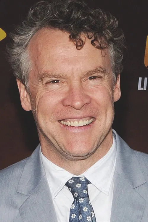 Photo of Tate Donovan
