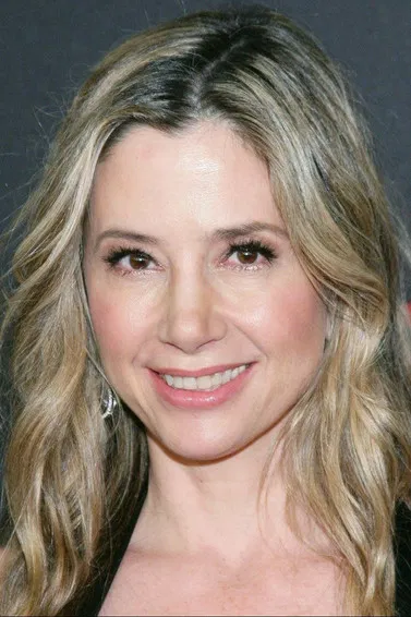 Photo of Mira Sorvino