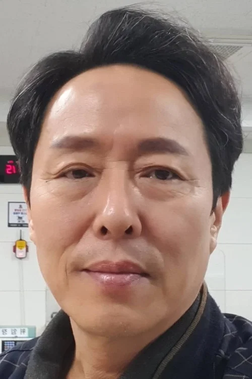 Photo of Uhm Tae-ok