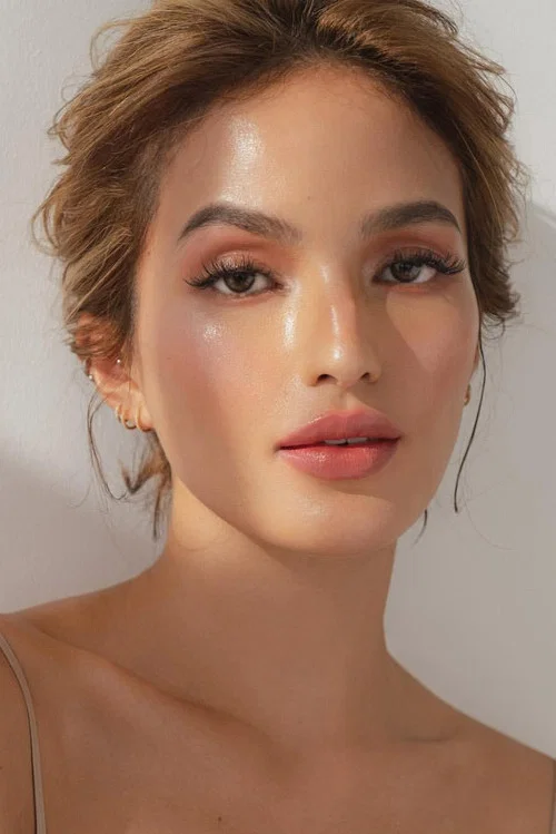 Photo of Sarah Lahbati