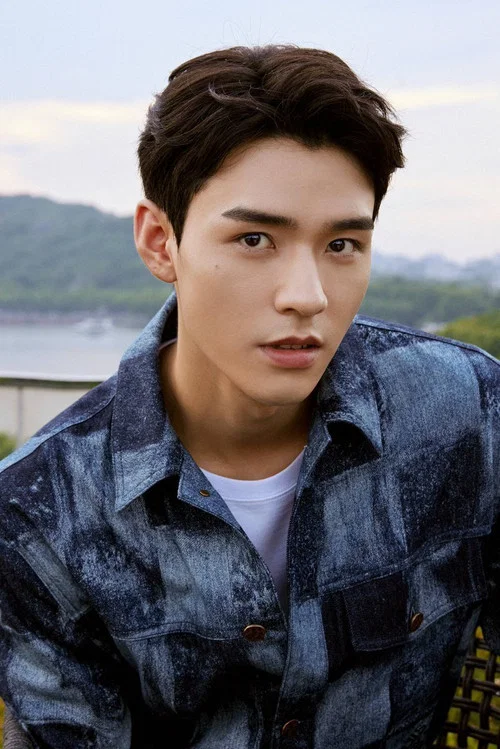 Photo of Gong Jun