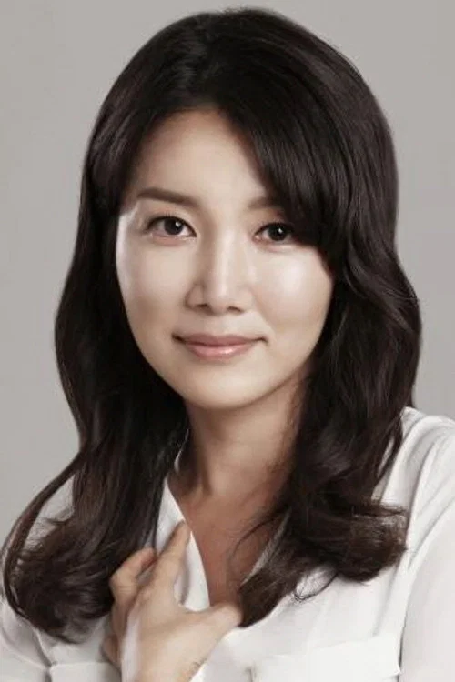 Photo of Yoon Ji-sook