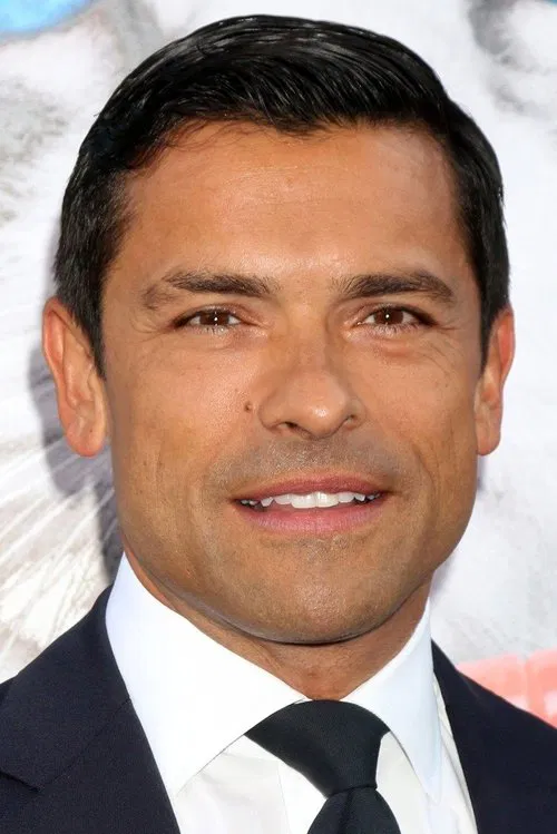 Photo of Mark Consuelos