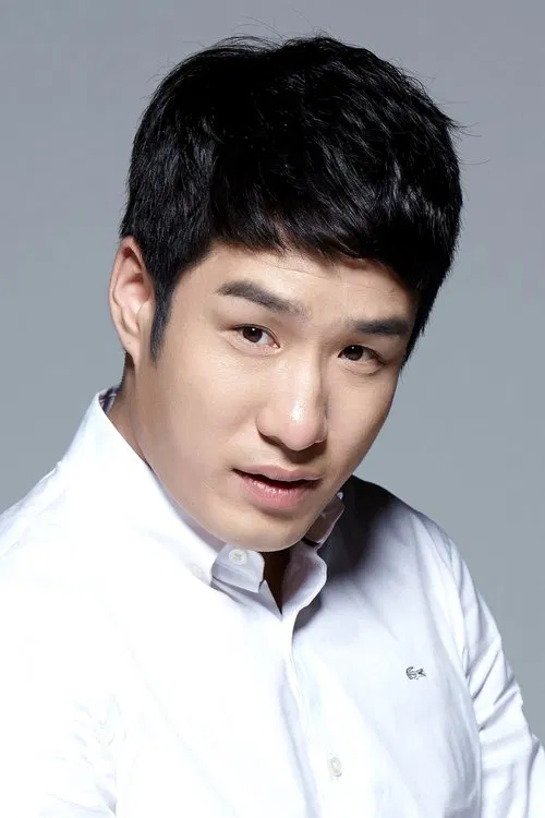 Photo of Shin Hyun-tak