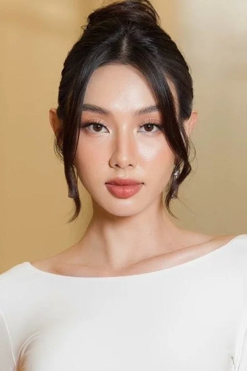 Photo of Nguyễn Thúc Thùy Tiên