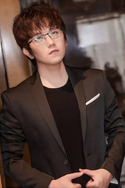 Photo of Jinwen Chen