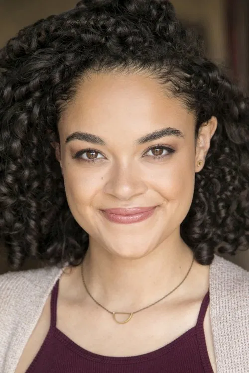 Photo of Sarah-Nicole Robles